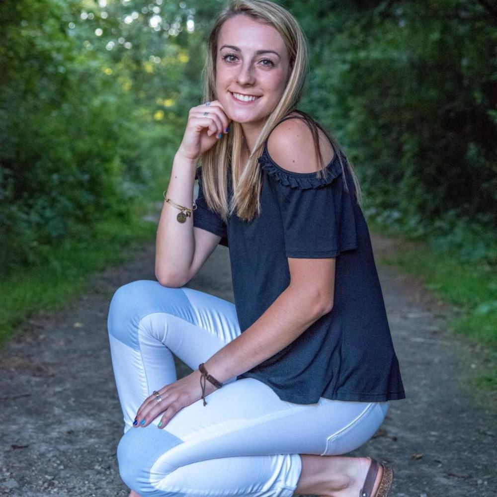 Meet your Posher, Bella